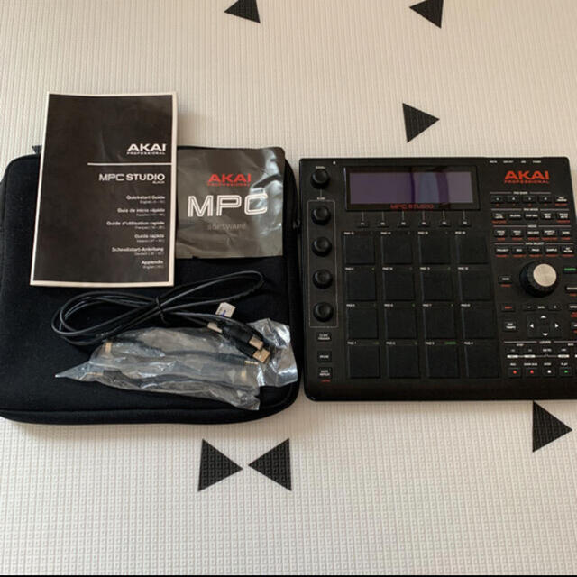 AKAI MPC STUDIO BLACK