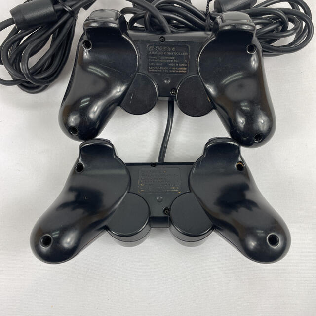 PlayStation2(プレイステーション2)のps2 純正コントローラー　デュアルショック2  ブラック　2個 エンタメ/ホビーのゲームソフト/ゲーム機本体(家庭用ゲーム機本体)の商品写真