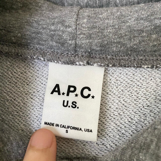 A.P.C(アーペーセー)のA.P.C USA モデル　パーカー メンズのトップス(パーカー)の商品写真