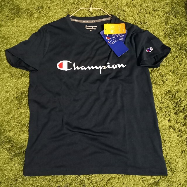 Champion(チャンピオン)のチャンピオン Tシャツ 新品 未使用 レディースのトップス(Tシャツ(半袖/袖なし))の商品写真