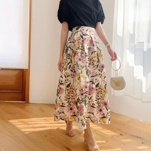 eneu…flower tuck skirt | フリマアプリ ラクマ