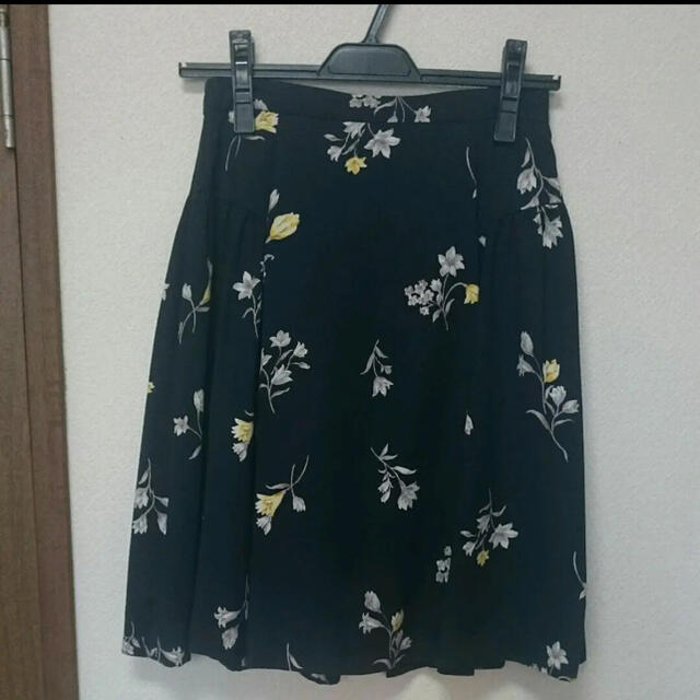 Noela(ノエラ)のノエラ　花柄スカート レディースのスカート(ミニスカート)の商品写真