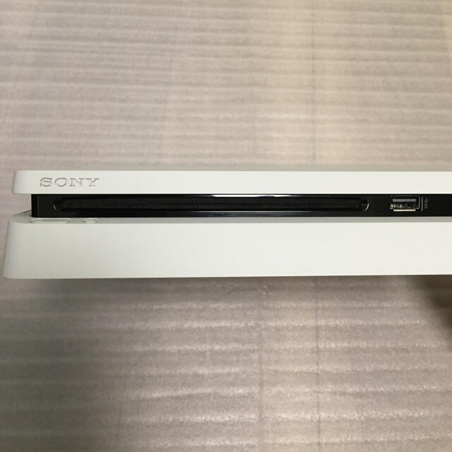 PlayStation4 by たきー's shop｜プレイステーション4ならラクマ - PS4本体（CUH-2100B）1TBの通販 定番新品