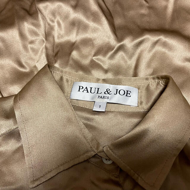 PAUL & JOE(ポールアンドジョー)のポール&ジョー PAUL&JOE シャツ 長袖 光沢 サテン 金色 ゴールド 1 レディースのトップス(シャツ/ブラウス(長袖/七分))の商品写真