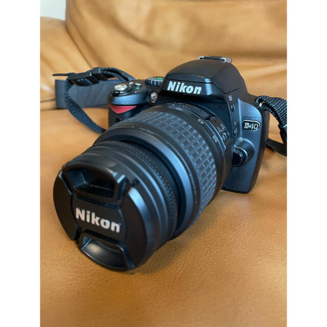 値引き小さめ一眼　Nikon D40 レンズ2本、バッグセット（望遠レンズ付き）