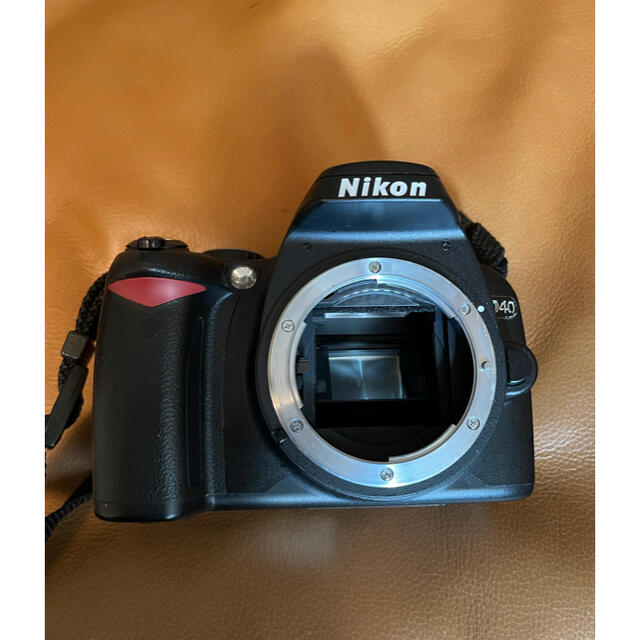 値引き小さめ一眼　Nikon D40 レンズ2本、バッグセット（望遠レンズ付き）