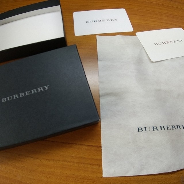 BURBERRY(バーバリー)のバーバリーの空き箱 エンタメ/ホビーのエンタメ その他(その他)の商品写真