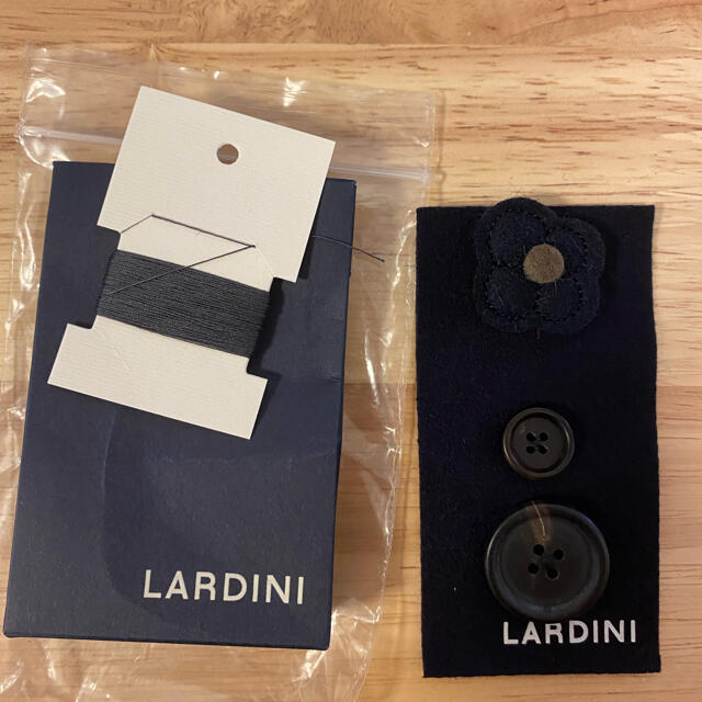 BEAMS(ビームス)のLARDINI ヘリンボーン スポルベリーノコート 46 極美品 メンズのジャケット/アウター(チェスターコート)の商品写真