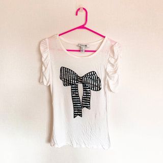 フォーエバートゥエンティーワン(FOREVER 21)のフォーエバー21   レディースTシャツ　Sサイズ(Tシャツ(半袖/袖なし))