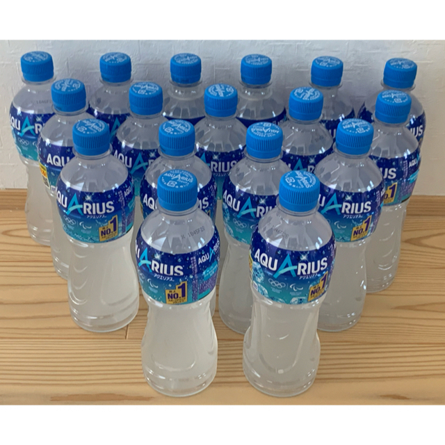 未開封 500ml アクエリアス 19本&ポカリスエット 9本 計28本セット  食品/飲料/酒の飲料(ソフトドリンク)の商品写真