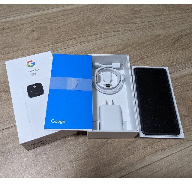 Google Pixel(グーグルピクセル)のGoogle Pixel4a  (5G) clearly white おまけ付き スマホ/家電/カメラのスマートフォン/携帯電話(スマートフォン本体)の商品写真