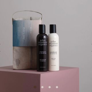 ジョンマスターオーガニック(John Masters Organics)の新品未使用♡johh masters organic ギフトセット(シャンプー/コンディショナーセット)