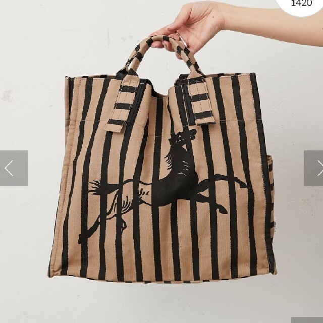 ear PAPILLONNER(イアパピヨネ)のイアハピヨネ ビックトート  horse 美品 レディースのバッグ(トートバッグ)の商品写真