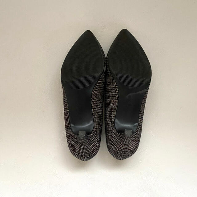 GU(ジーユー)のGU マシュマロポインテッドパンプス チェック柄 23.5cm レディースの靴/シューズ(ハイヒール/パンプス)の商品写真