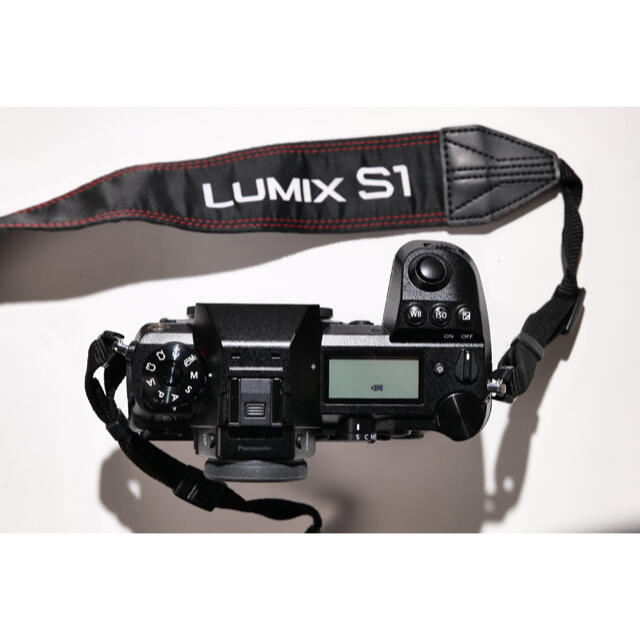 Panasonic(パナソニック)のPanasonic LUMIX DC-S1 ボディ スマホ/家電/カメラのカメラ(ミラーレス一眼)の商品写真