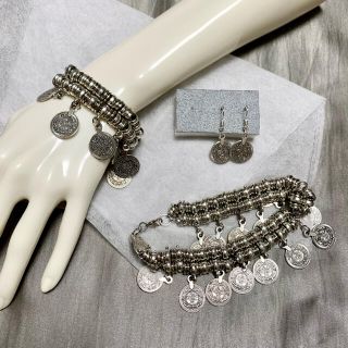 ハンドメイド エスニックブレスレット ピアス イヤリング アングレット(アンクレット)