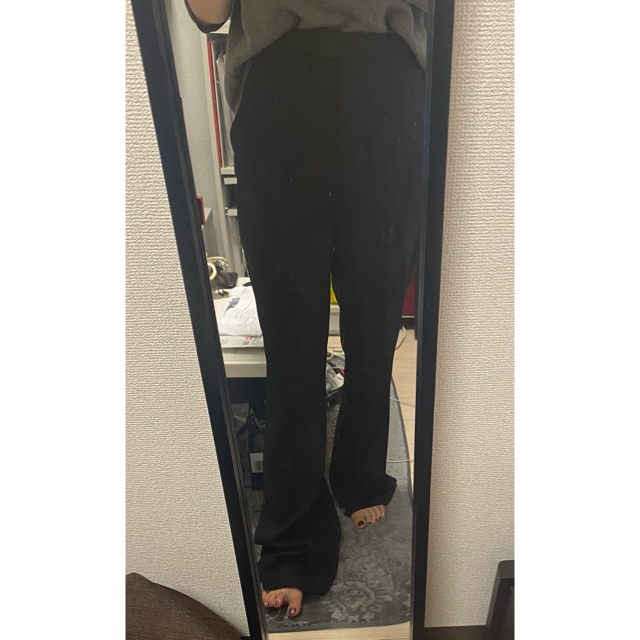 ZARA(ザラ)のZARA ザラ　フレアパンツ　スラックス　センタープレス　ブラック　黒　パンツ レディースのパンツ(その他)の商品写真