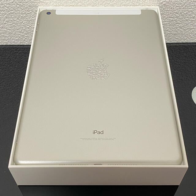 iPad 第6世代 32GB Wi-Fi＋セルラー モデル シルバータブレット