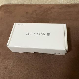 アローズ(arrows)のarrows携帯(携帯電話本体)