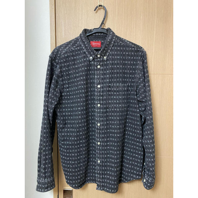 Supreme(シュプリーム)のSupreme Jacquard Logos Denim Shirt 20SS  メンズのトップス(シャツ)の商品写真