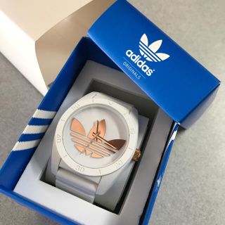 アディダス(adidas)のadidasサンティアゴ 白(腕時計)