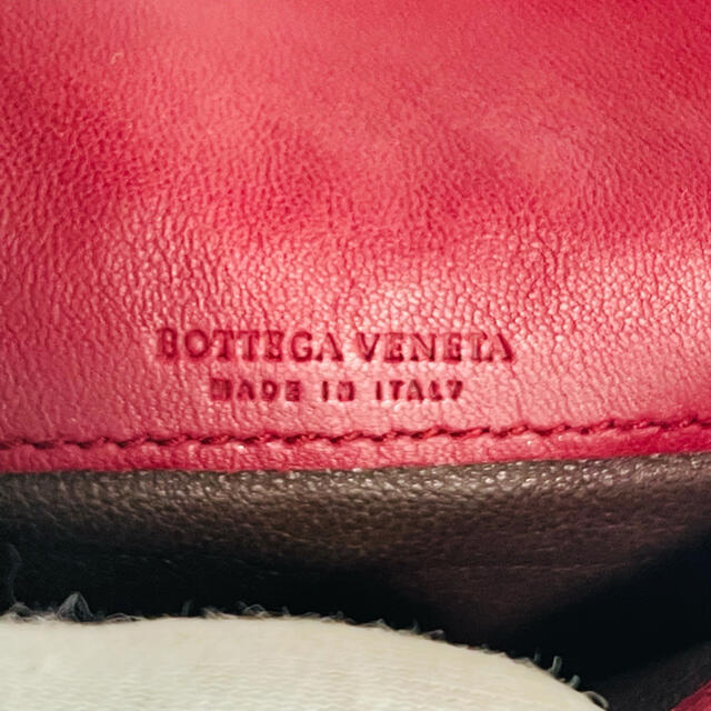Bottega Veneta(ボッテガヴェネタ)の(良品！)ボッテガヴェネタ 名刺入れ カードケース　ボルドー レディースのファッション小物(名刺入れ/定期入れ)の商品写真