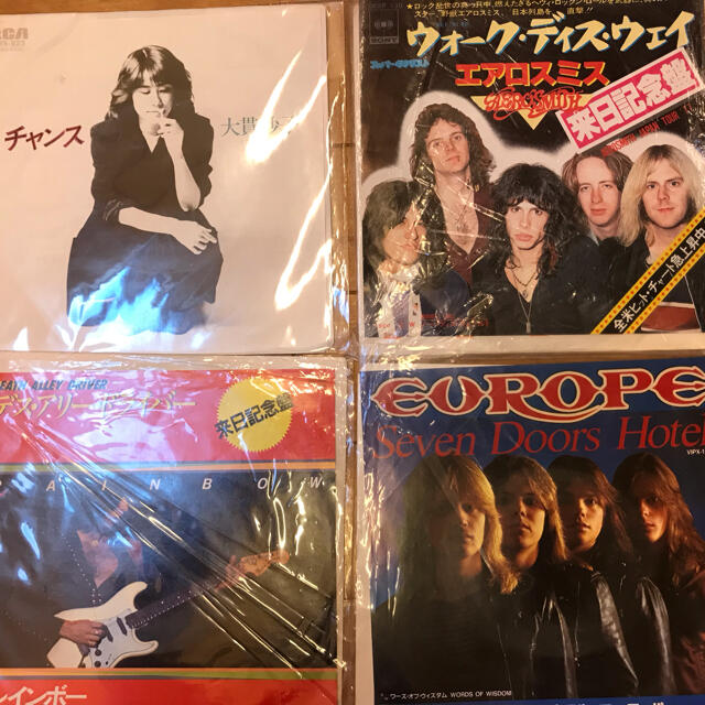 シングル×4枚　らくする様専用 エンタメ/ホビーのCD(ポップス/ロック(洋楽))の商品写真