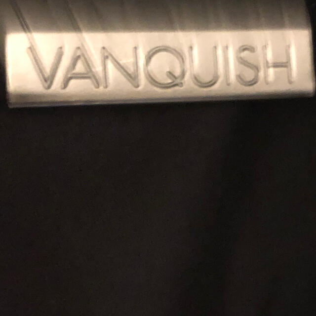 VANQUISH(ヴァンキッシュ)のトレーニングウェア　ノースリーブ　メンズ　フィジーク  VANQUISH メンズのトップス(タンクトップ)の商品写真