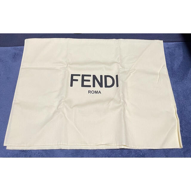 fendi  モンスターパーカー　ほぼ未使用品