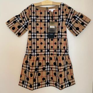 バーバリー(BURBERRY)の【新品】バーバリーキッズ☆ワンピース☆size8(ワンピース)