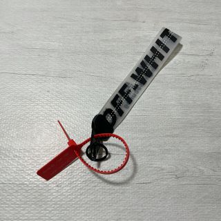 オフホワイト(OFF-WHITE)の早い者勝ち🌺正規品 オフホワイト OFFWHITE ストラップ キーホルダー(キーホルダー)