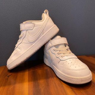 ナイキ(NIKE)のNIKE コートバーロウ　kids(スニーカー)