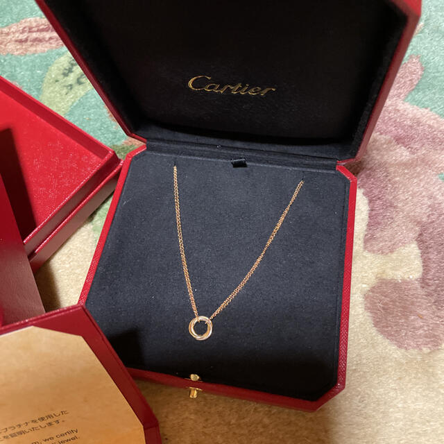 Cartier(カルティエ)の1回のみ着用！保証書付き⭐︎カルティエ　トリニティ⭐︎ネックレス18K⭐︎超美品 レディースのアクセサリー(ネックレス)の商品写真