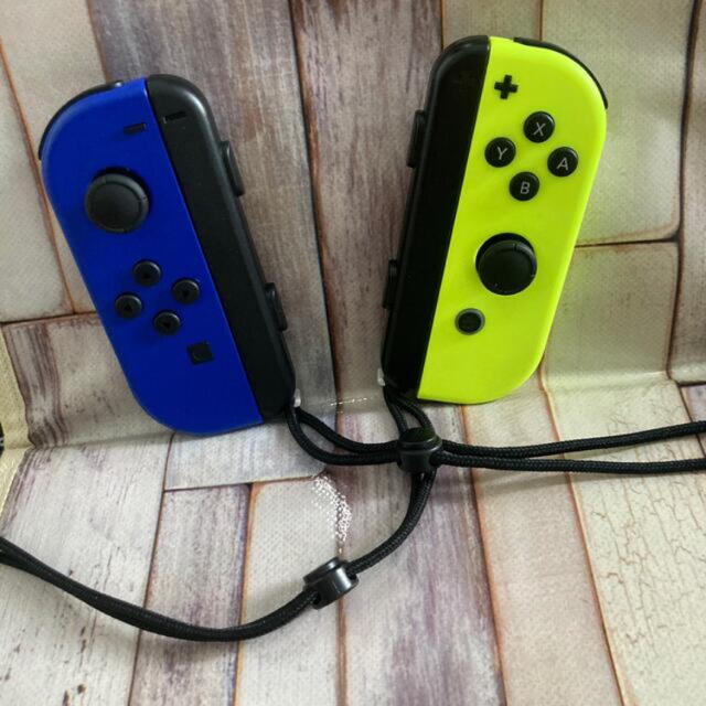 Nintendo Switch(ニンテンドースイッチ)のSwitch Joy-Con ブルー　ネオンイエロー　ニンテンドースイッチ エンタメ/ホビーのゲームソフト/ゲーム機本体(家庭用ゲームソフト)の商品写真