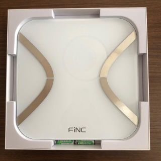 ＦiNC 体組成計　新品☆(体重計/体脂肪計)