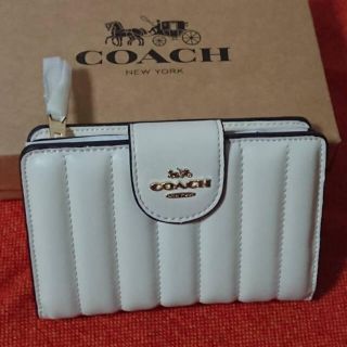 コーチ(COACH)の✨ぷりちゃん様専用✨　コーチ財布ホワイト(財布)