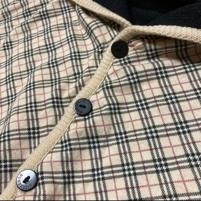 BURBERRY(バーバリー)のバーバリー　リバーシブル ニット　ポンチョ ケープ  チェック　セリーヌ  キッズ/ベビー/マタニティのベビー服(~85cm)(ジャケット/コート)の商品写真