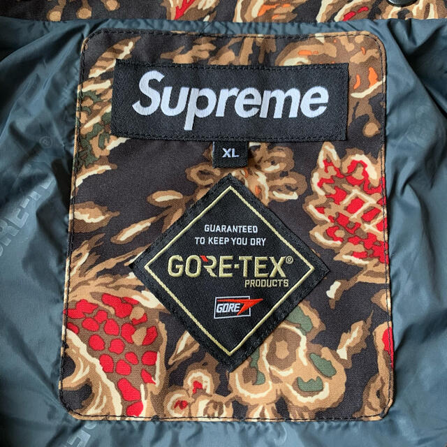 Supreme(シュプリーム)のSupreme GORE-TEX Court Jacket Flower XL メンズのジャケット/アウター(マウンテンパーカー)の商品写真