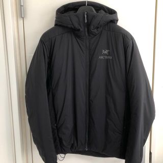 アークテリクス(ARC'TERYX)のarc’teryx atom ar hoody M ブラック(ナイロンジャケット)