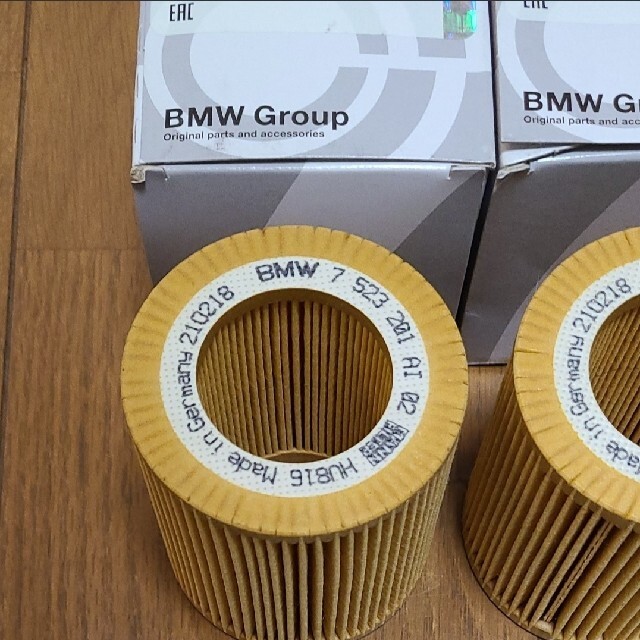 BMW(ビーエムダブリュー)のBMW オイルフィルター純正品番11427566327 自動車/バイクの自動車(メンテナンス用品)の商品写真