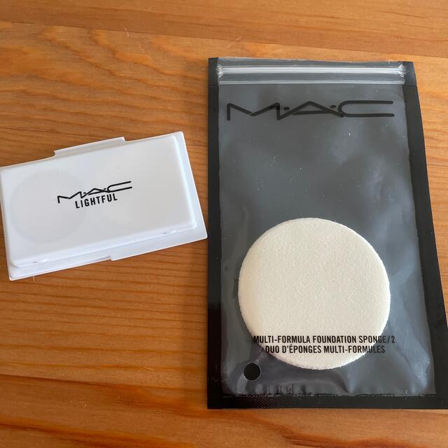 MAC(マック)のMACファンデーションスポンジ コスメ/美容のメイク道具/ケアグッズ(パフ・スポンジ)の商品写真