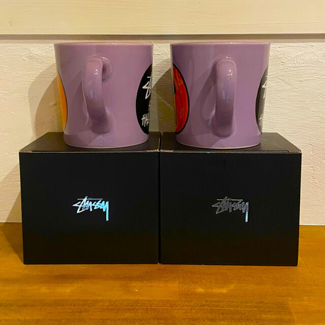 STUSSY(ステューシー)のレア新品　STUSSY ハロウィン　マグカップ　2個セット インテリア/住まい/日用品のキッチン/食器(食器)の商品写真