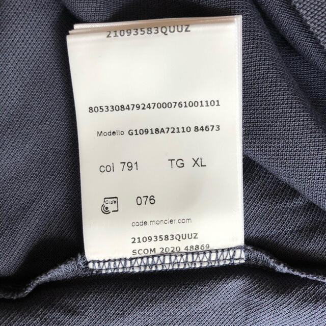 MONCLER(モンクレール)の新品　モンクレール ポロシャツ メンズ　新品　XLサイズ メンズのトップス(ポロシャツ)の商品写真
