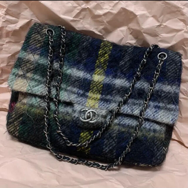 CHANEL(シャネル)のCHANEL シャネル デカマトラッセ フラップバッグ チェック柄 レディースのバッグ(ショルダーバッグ)の商品写真