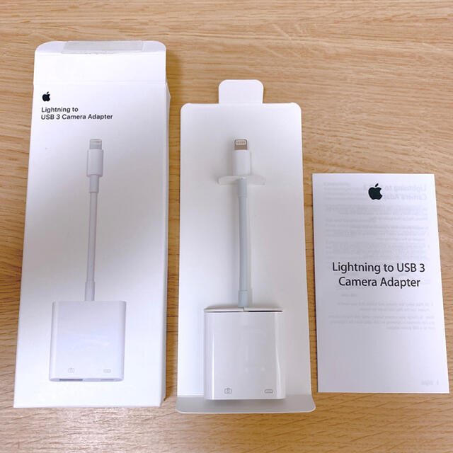 Apple(アップル)のApple Lightning to USB 3 Camera Adapter スマホ/家電/カメラのテレビ/映像機器(映像用ケーブル)の商品写真