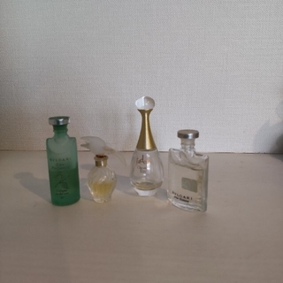 ブルガリ(BVLGARI)のミニ香水セット(香水(女性用))