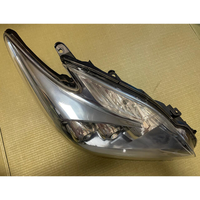 ★プリウス30 純正 HID 右ヘッドライトユニット