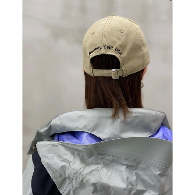 THE NORTH FACE(ザノースフェイス)の【新品タグ付】NN02135 TNF Logo Cap  ツイルベージュ WB メンズの帽子(キャップ)の商品写真