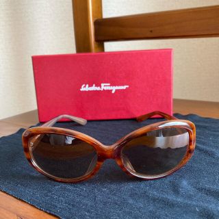 サルヴァトーレフェラガモ(Salvatore Ferragamo)のサングラスレディス(サングラス/メガネ)