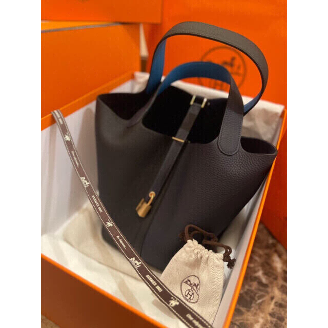 Hermes(エルメス)の【新品未使用】ピコタンロック　カザック　ブラック　ニュイ　エルメス　HERMES レディースのバッグ(ハンドバッグ)の商品写真